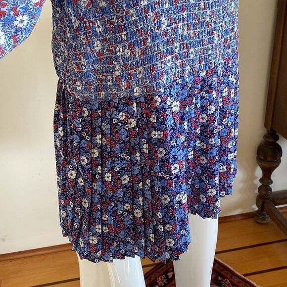 Gap Drop Waist Pleated Dress Blue Floral - Picture 8 of 10